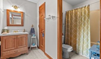 38 Pebble Brook Ct, Berlin, CT 06037