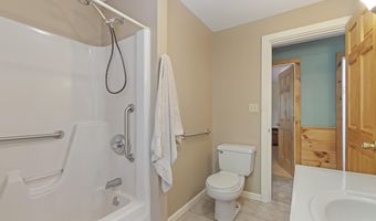 96 Taylor Woods Rd, Belgrade, ME 04917