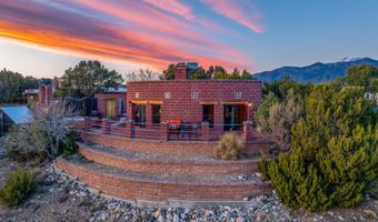 174 Hondo Seco Rd, Arroyo Hondo, NM 87513