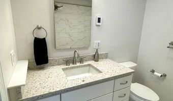 101-2 Waldo Ave, Belfast, ME 04915