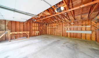 905 Sheffield Ave St, Adrian, MI 49221