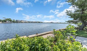 302 Deal Lake Dr 19, Asbury Park, NJ 07712