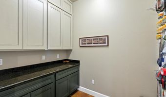 100 Dolphin Ct, Aransas Pass, TX 78336