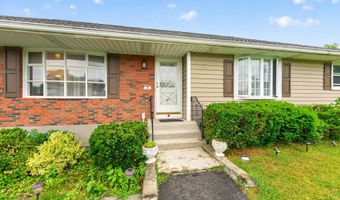 4 Marietta Dr, Albany, NY 12205