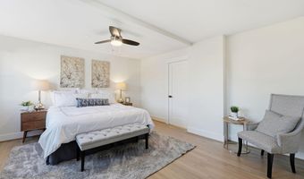 9803 DE PAUL Dr, Bethesda, MD 20817