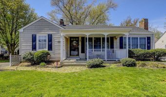 126 9th St, Belford, NJ 07718