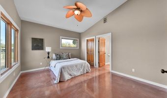1523 Meadow Gln, Adkins, TX 78101