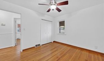 9006 Quandt Ave, Allen Park, MI 48101