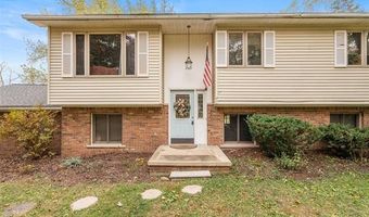 5122 Elizabeth Ln, Almont, MI 48003