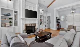 1484 Old Rosebud Trl, Awendaw, SC 29429