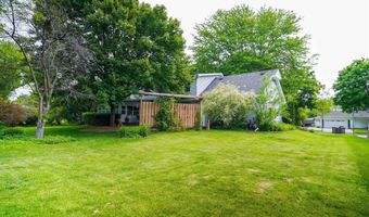 5306 Arapahoe Ln, Madison, WI 53704