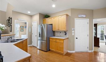 9390 Old Preserve Trl, Ball Ground, GA 30107