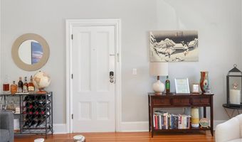 109 Church St 3, Newport, RI 02840