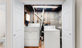 9 Eagle Run C, Warwick, RI 02818