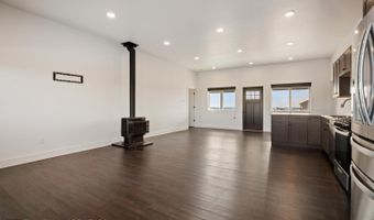 19 ARAPAHOE Trl, Boulder, WY 82923