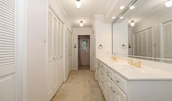 521 W CROSS St, Benton, AR 72015