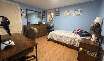 11 Glen St, North Providence, RI 02911