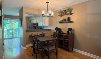 55 Manorwood Dr 55, Branford, CT 06405