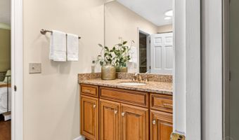 535 Rollingrock Ln, Anderson Twp., OH 45255