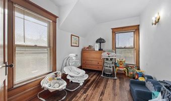 207 N Davis St, Anamosa, IA 52205