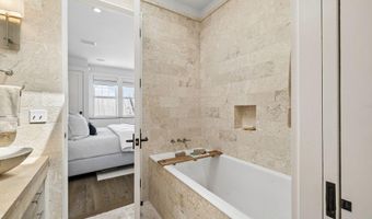 122 N Somerset St, Alys Beach, FL 32461