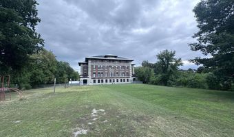 230 School St, Bennington, VT 05201