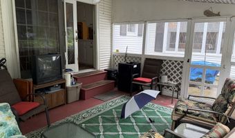 124 Brentwood Dr, Bristol, CT 06010