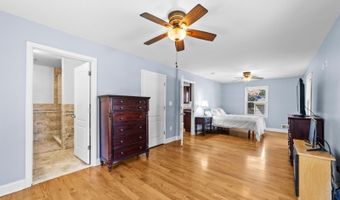 78 Wayside Dr, Aberdeen Twp., NJ 07735