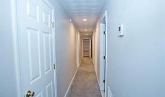 51 Newport Ave, Middletown, RI 02842