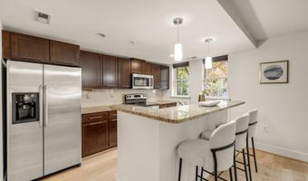 2201 2ND St NW 11, Washington, DC 20001