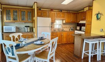 8801 BAY RIDGE Dr, Berlin, MD 21811