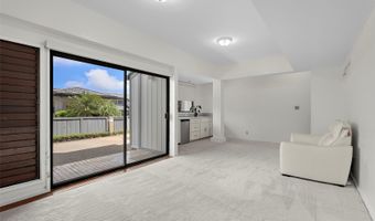 1789 Laukahi St, Honolulu, HI 96821