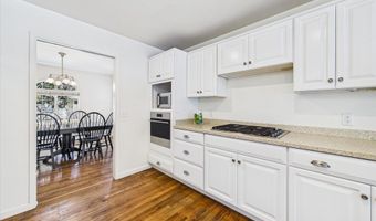 2700 Meadow Creek Way, Arcata, CA 95521