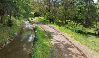 1840 Crestview Dr, Ashland, OR 97520