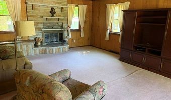 206 S MAIN St, Albion, PA 16401