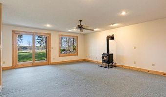 28540 190th St, Akeley, MN 56433