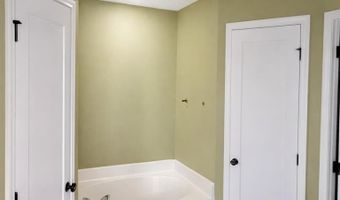 141 Mcrae St, Atmore, AL 36502