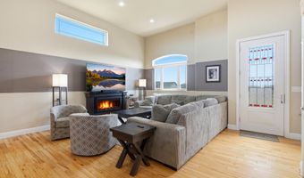 5742 ANTELOPE Dr, Casper, WY 82604