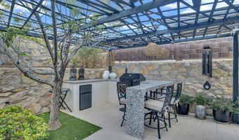 448 Emerald Pass Ave, Horizon City, TX 79928