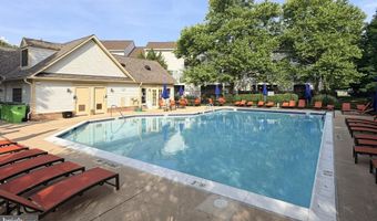 6610 NETTIES Ln B, Alexandria, VA 22315