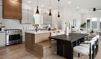 2001 N GEORGE MASON Dr, Arlington, VA 22207
