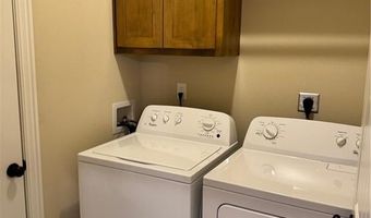 10 Bracknell Ln, Bella Vista, AR 72715