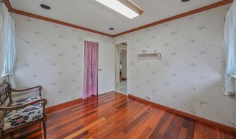 140 Dogwood Rd, Albertson, NY 11576
