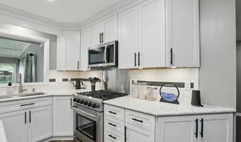 8635 Bishops Ln, Indianapolis, IN 46217