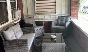 832 Maplewood Ave, Ambridge, PA 15003