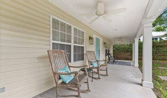 103 Oak Dr, Bay St. Louis, MS 39520