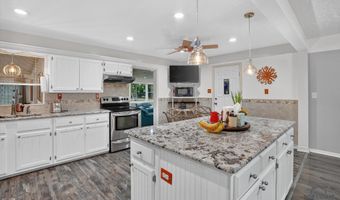 813 Barnes St, Albion, MI 49224