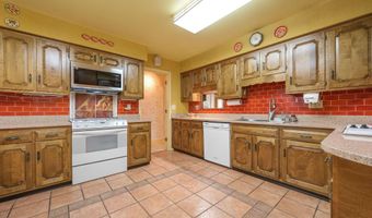 235 CARNOUSTIE Rd, Dover, DE 19904