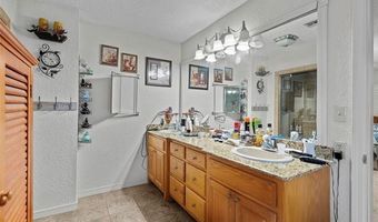 6892 Meridian Rd, Ardmore, OK 73401