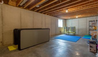 5574 Carver, Asbury, IA 52002